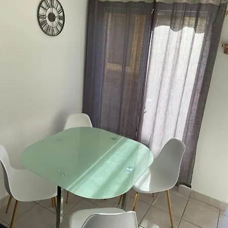 Proche De La Apartment