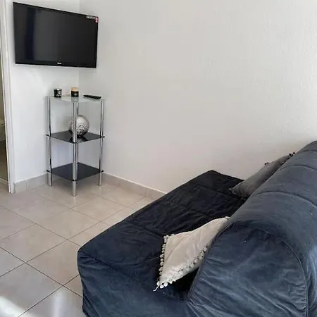 Proche De La Saint-Pierre-la-Mer (Aude)